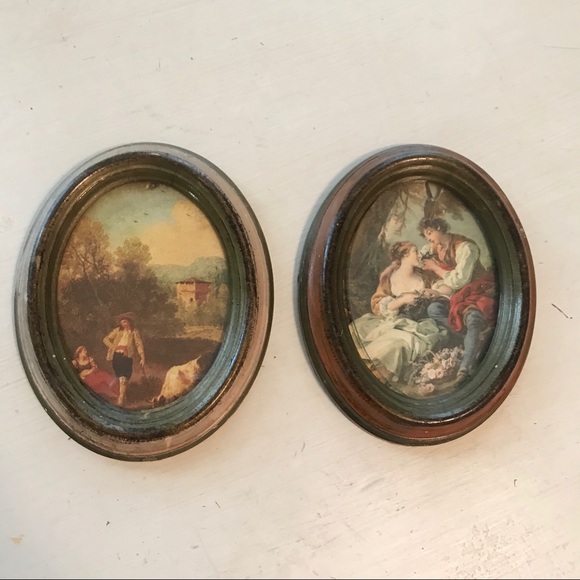 Vintage Other - Tiny Vintage Wall Art OVAL frames- made in Italy